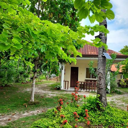 Celtis Resort Malapascua Buitenkant foto